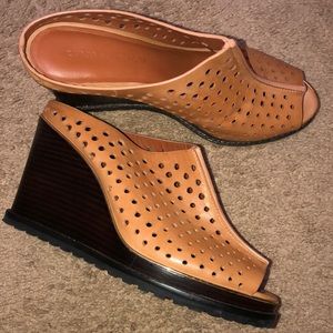 Size 9 brown sandal Rebecca Minkoff new for $30